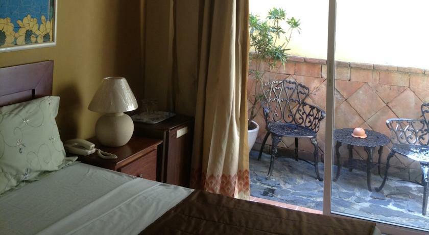 Hotel Alcaldeza - Garden House Maria Guadalupe Santo Domingo Eksteriør billede