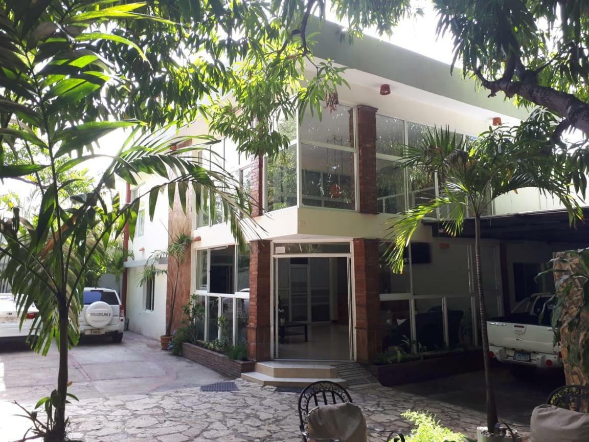Hotel Alcaldeza - Garden House Maria Guadalupe Santo Domingo Eksteriør billede